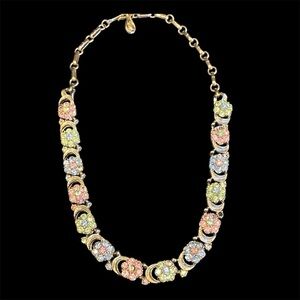 Elegant Multicolor Floral Necklace